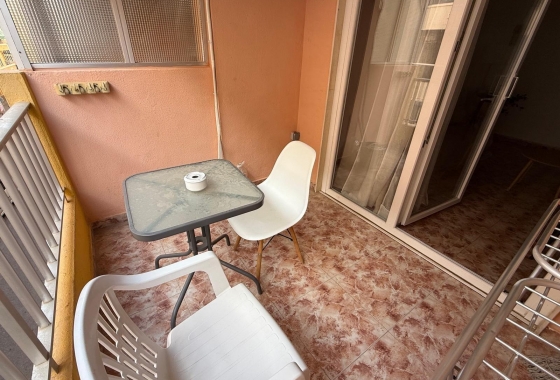 Herverkoop - Appartement / flat - Torrevieja - Playa de los Locos