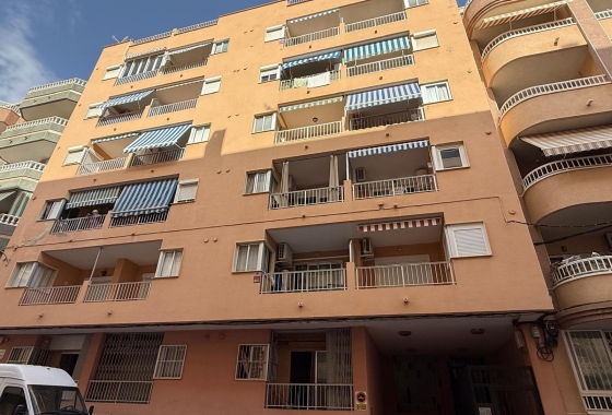 Herverkoop - Appartement / flat - Torrevieja - Playa de los Locos