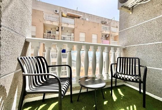 Herverkoop - Appartement / flat - Torrevieja - Playa del Cura