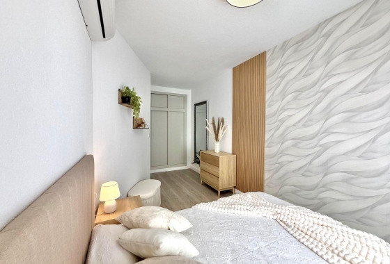 Herverkoop - Appartement / flat - Torrevieja - Playa del Cura