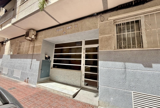 Herverkoop - Appartement / flat - Torrevieja - Playa del Cura