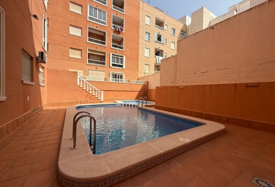 Herverkoop - Appartement / flat - Torrevieja - Curva Del Palangre