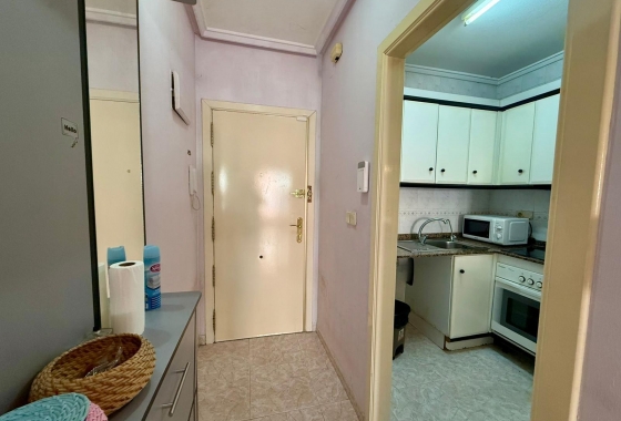 Herverkoop - Appartement / flat - Torrevieja - Curva Del Palangre