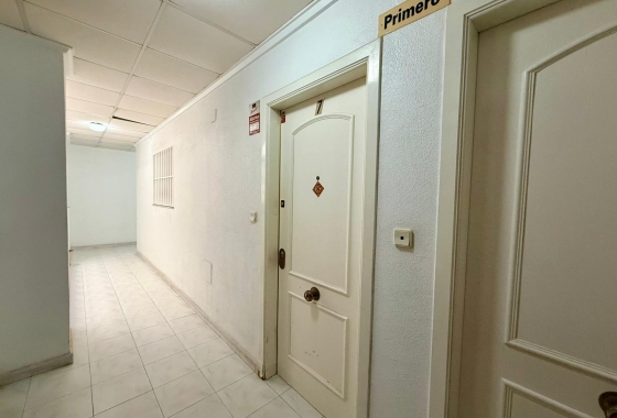 Herverkoop - Appartement / flat - Torrevieja - Curva Del Palangre
