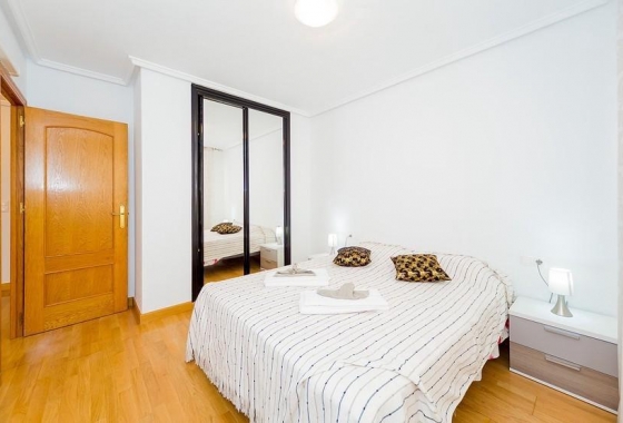 Herverkoop - Appartement / flat - Torrevieja - Playa del Cura