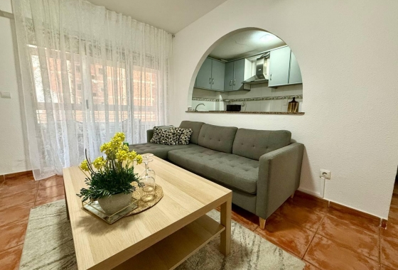 Wiederverkauf - Wohnung - Torrevieja - Playa del Cura