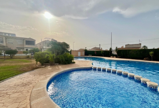 Herverkoop - Bungalow - Orihuela Costa - La Chismosa