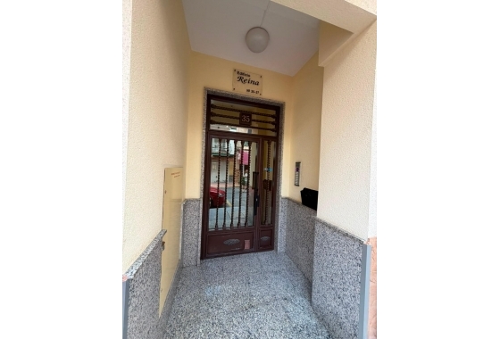Herverkoop - Appartement / flat - Torrevieja - Estacion De Autobuses
