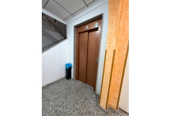 Herverkoop - Appartement / flat - Torrevieja - Estacion De Autobuses