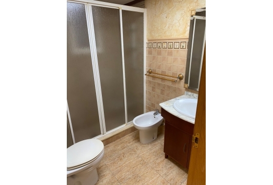 Herverkoop - Appartement / flat - Torrevieja - Estacion De Autobuses