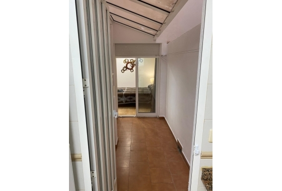 Herverkoop - Appartement / flat - Torrevieja - Estacion De Autobuses