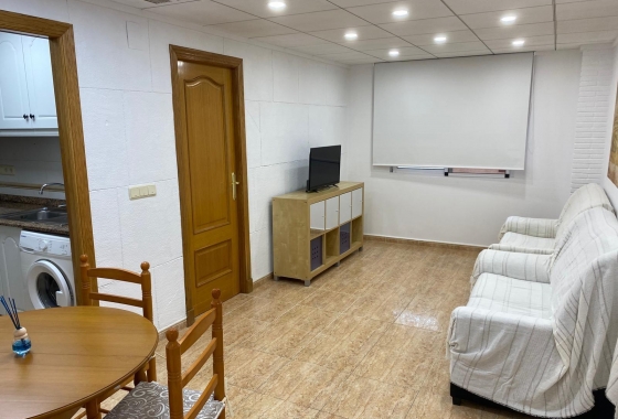 Herverkoop - Appartement / flat - Torrevieja - Estacion De Autobuses