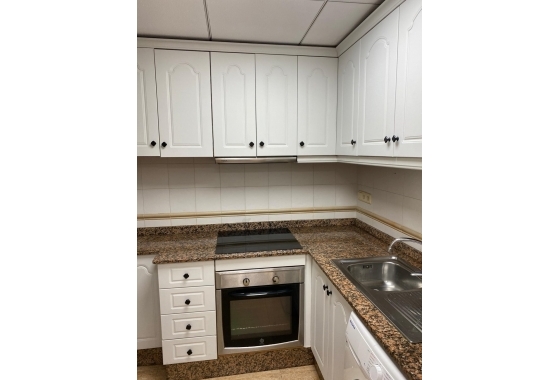 Herverkoop - Appartement / flat - Torrevieja - Estacion De Autobuses