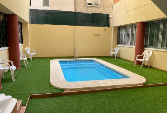 Herverkoop - Appartement / flat - Torrevieja - Estacion De Autobuses