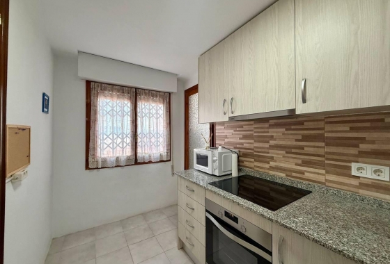 Herverkoop - Appartement / flat - Torrevieja - Playa del Cura