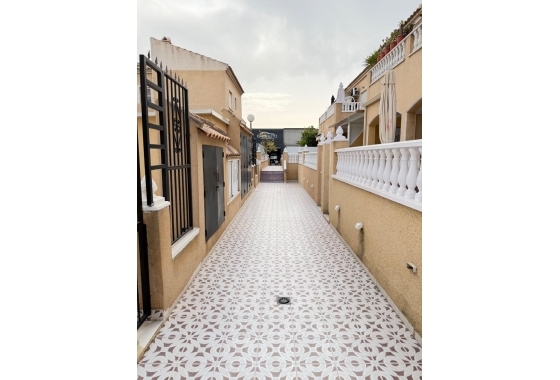 Reventa - Apartamento / piso - Torrevieja - Centro