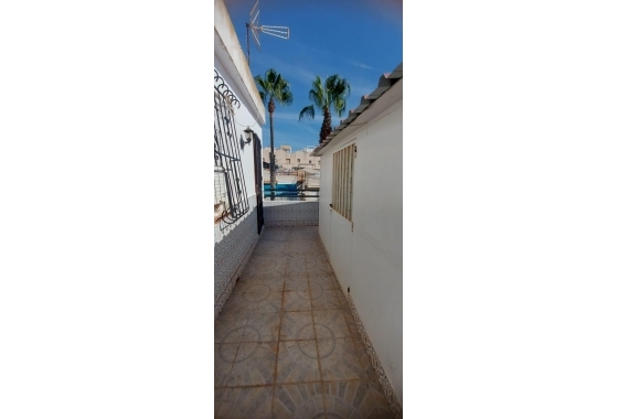 Herverkoop - Bungalow - Torrevieja - Los Balcones