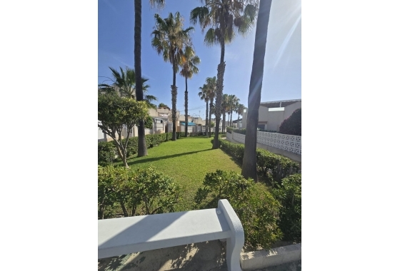 Herverkoop - Bungalow - Torrevieja - Los Balcones