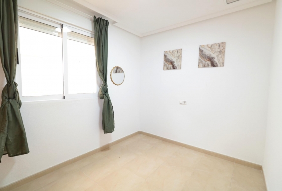 Herverkoop - Appartement / flat - Torrevieja - Acequion