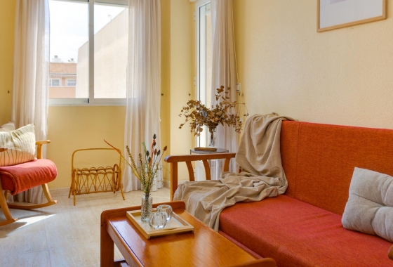 Herverkoop - Appartement / flat - Torrevieja - Playa del Cura