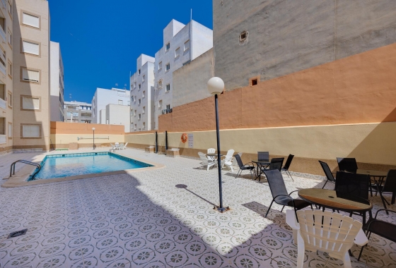 Herverkoop - Appartement / flat - Torrevieja - Playa del Cura