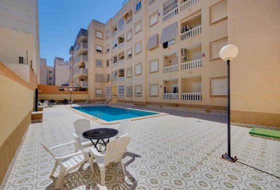 Herverkoop - Appartement / flat - Torrevieja - Playa del Cura