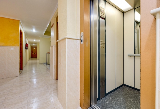 Herverkoop - Appartement / flat - Torrevieja - Playa del Cura