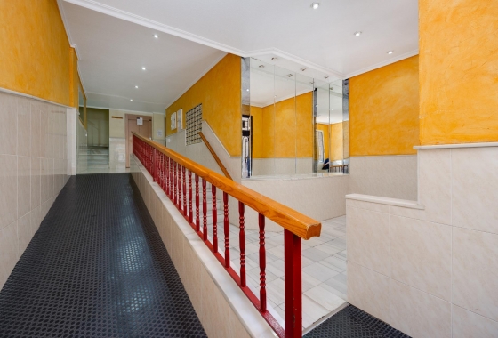 Herverkoop - Appartement / flat - Torrevieja - Playa del Cura