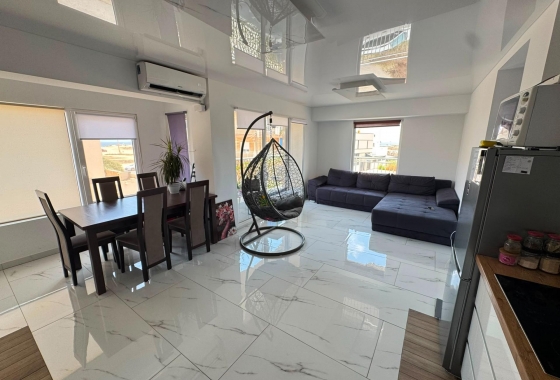 Herverkoop - Appartement / flat - Torrevieja - Zona Los Frutales