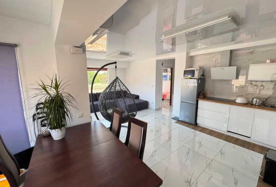 Herverkoop - Appartement / flat - Torrevieja - Zona Los Frutales