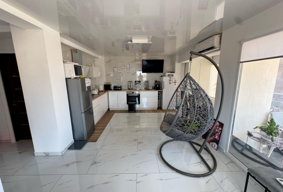 Herverkoop - Appartement / flat - Torrevieja - Zona Los Frutales