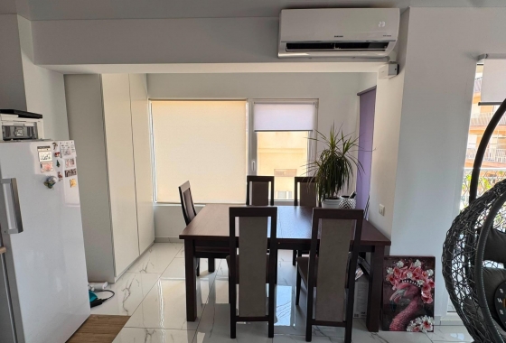 Herverkoop - Appartement / flat - Torrevieja - Zona Los Frutales
