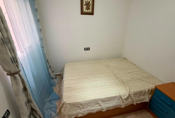 Återförsäljning - Lägenhet / lägenhet - Torrevieja