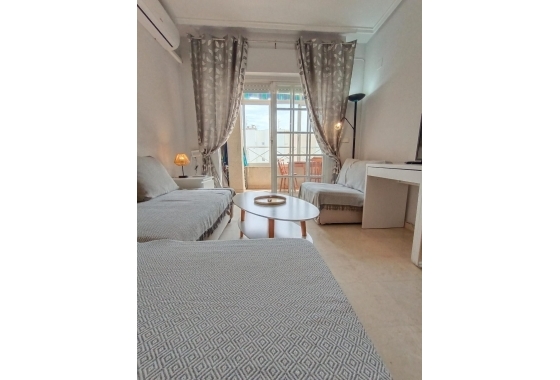 Herverkoop - Appartement / flat - Torrevieja - Playa de los Locos