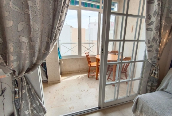 Herverkoop - Appartement / flat - Torrevieja - Playa de los Locos