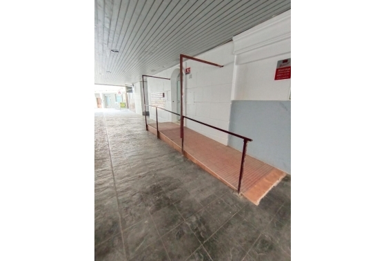 Herverkoop - Appartement / flat - Torrevieja - Playa de los Locos