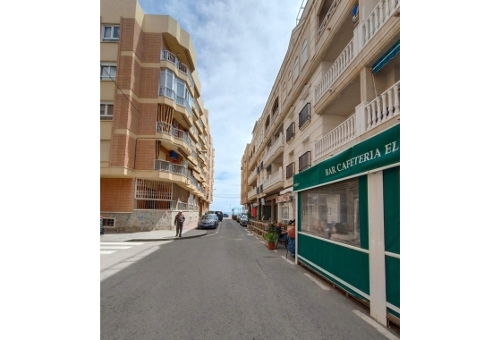 Herverkoop - Appartement / flat - Torrevieja - Playa de los Locos