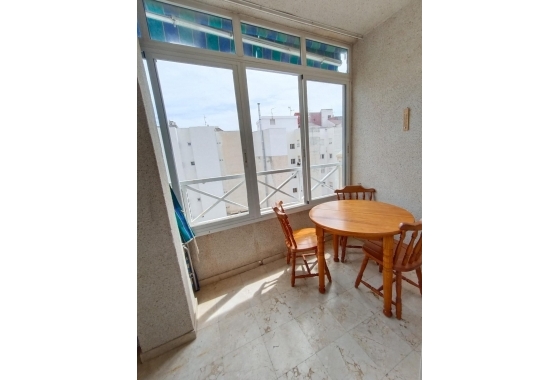 Herverkoop - Appartement / flat - Torrevieja - Playa de los Locos