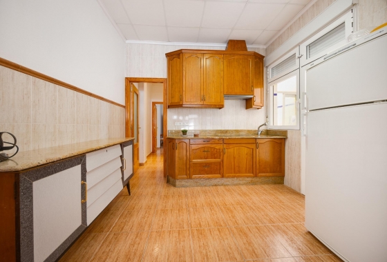 Wiederverkauf - Wohnung - Torrevieja - Paseo Maritimo