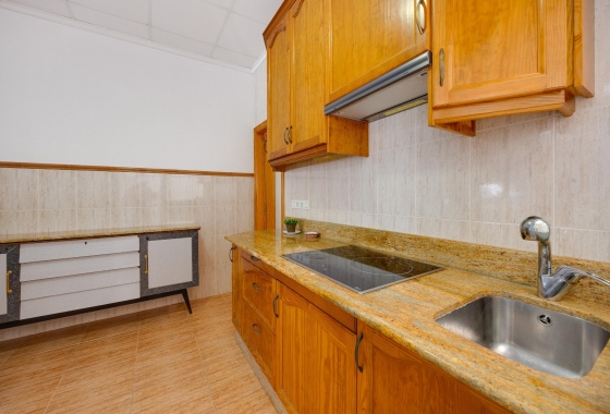 Wiederverkauf - Wohnung - Torrevieja - Paseo Maritimo
