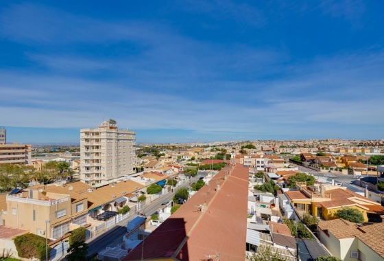Resale - Apartment / flat - Torrevieja - Nueva Torrevieja