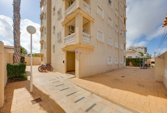 Resale - Apartment / flat - Torrevieja - Nueva Torrevieja