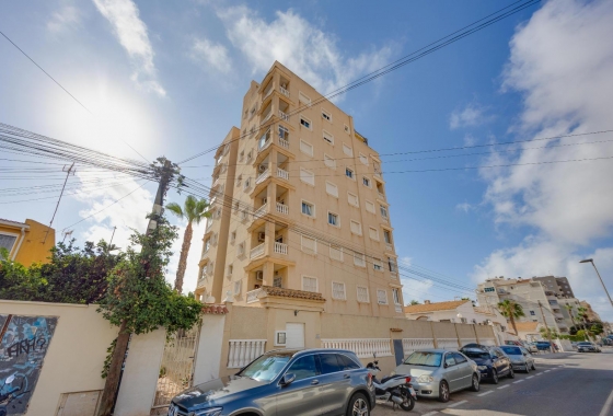 Resale - Apartment / flat - Torrevieja - Nueva Torrevieja