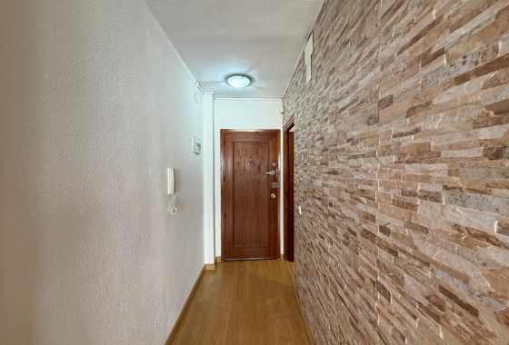 Resale - Apartment / flat - Torrevieja - Playa del Cura