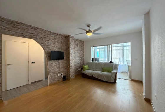 Resale - Apartment / flat - Torrevieja - Playa del Cura