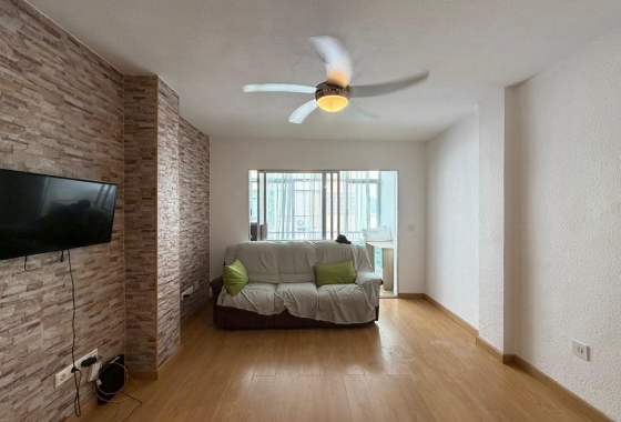 Resale - Apartment / flat - Torrevieja - Playa del Cura