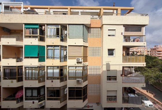 Resale - Apartment / flat - Torrevieja - Playa del Cura