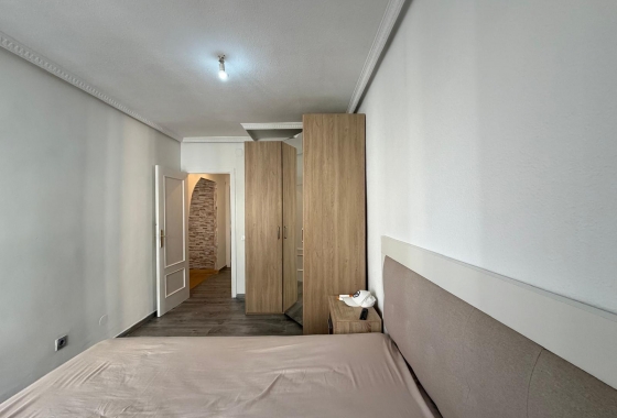 Resale - Apartment / flat - Torrevieja - Playa del Cura