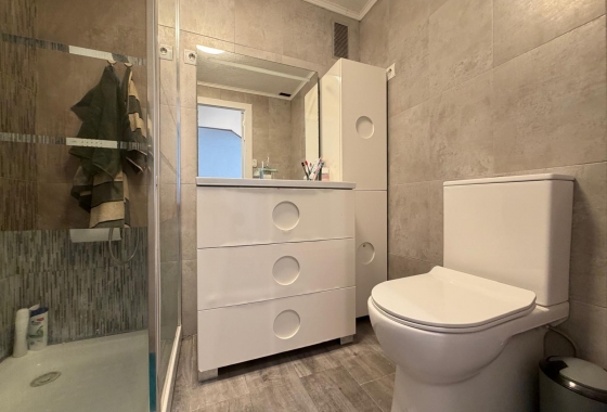 Resale - Apartment / flat - Torrevieja - Playa del Cura
