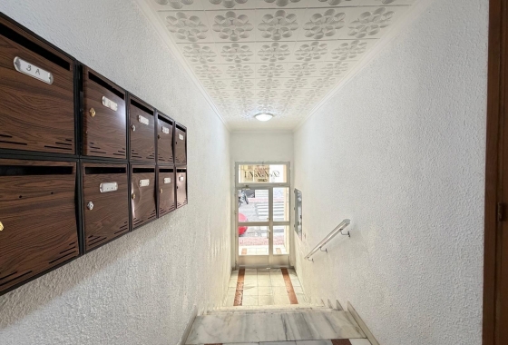 Resale - Apartment / flat - Torrevieja - Playa del Cura